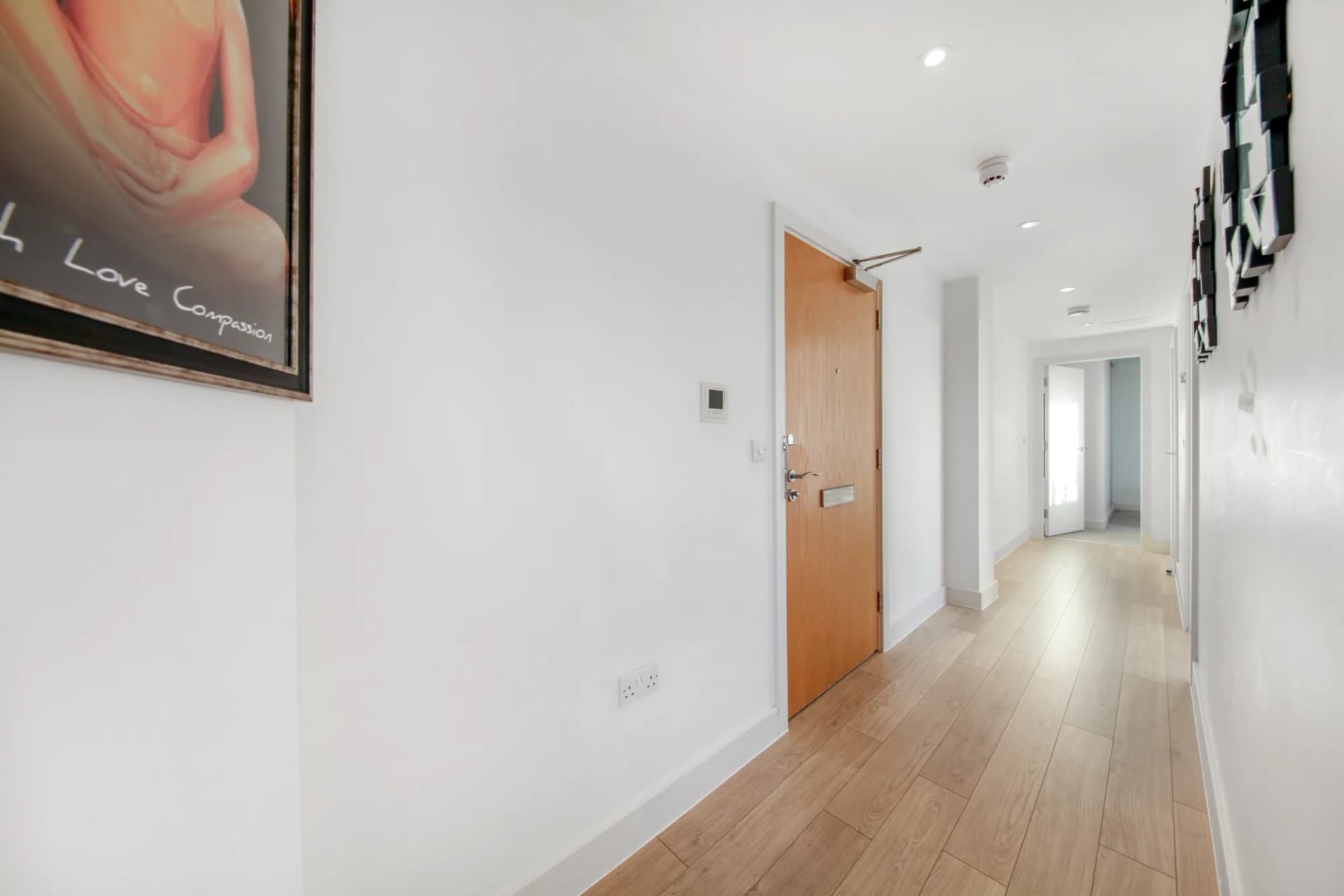 Flat 311 Ramsey House High road  - cktCiq75831KFgrg9WY0