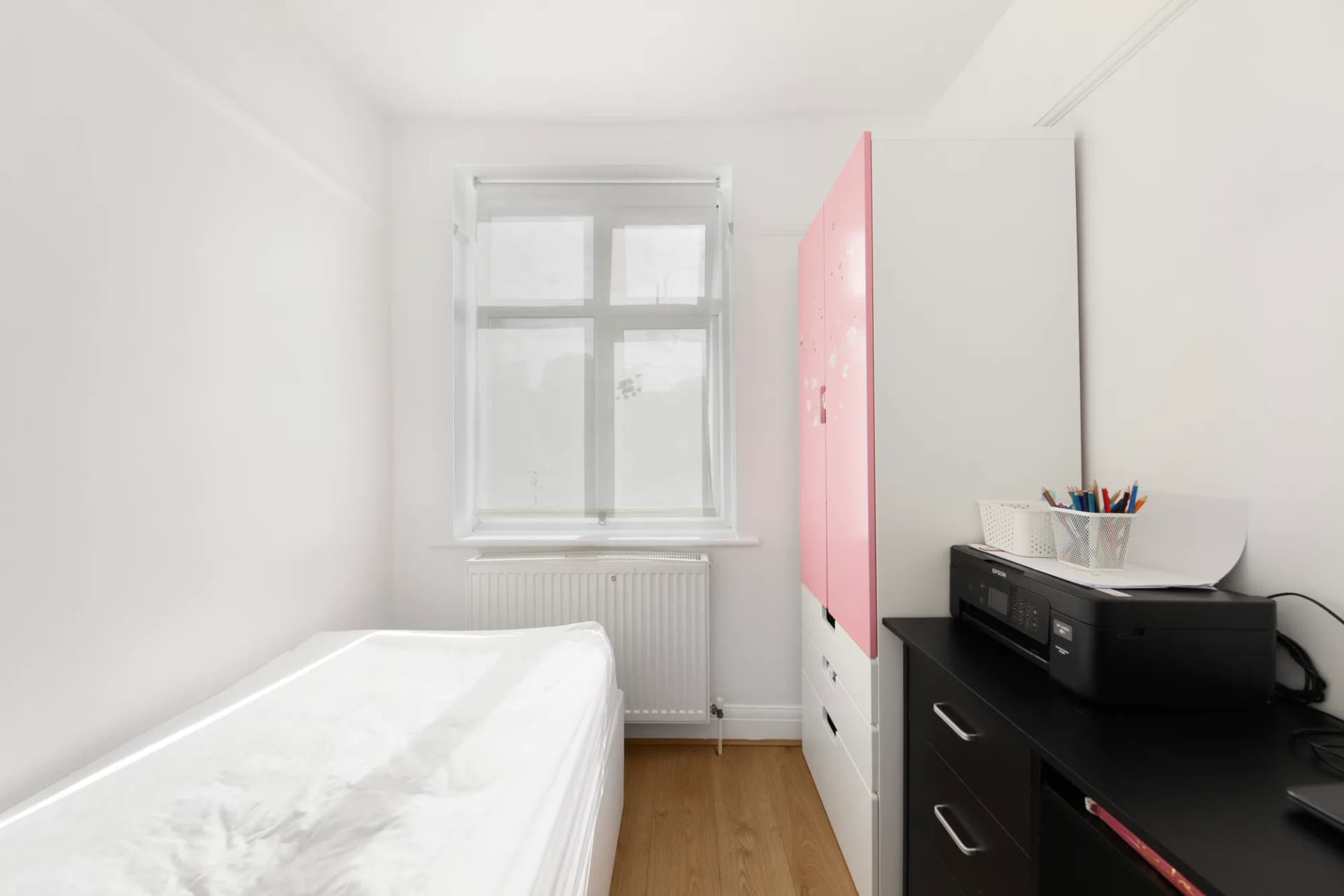 29 Hughenden Avenue Harrow HA3 8HA - 014.jpg