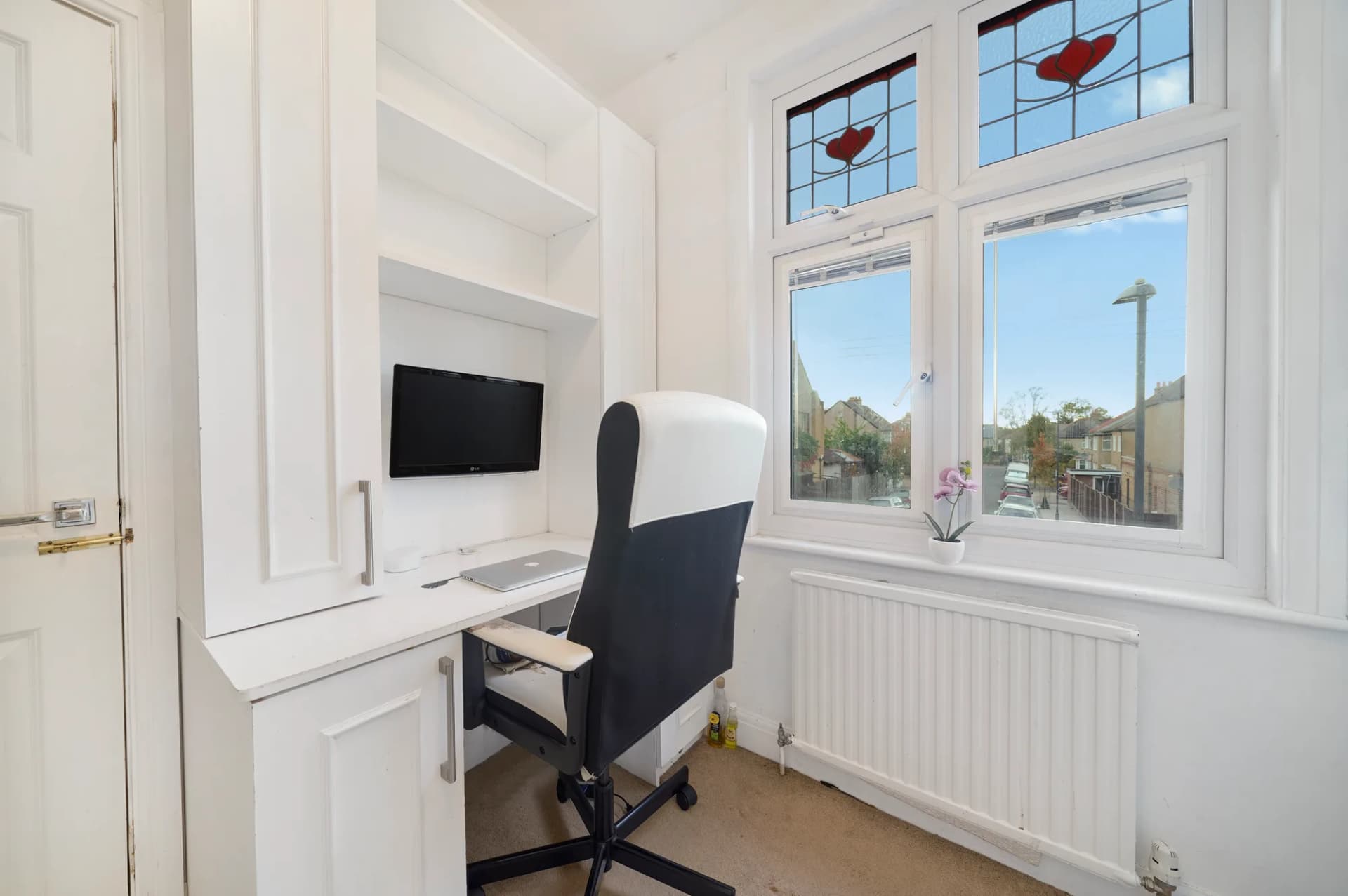 10 Surrey Road Harrow HA1 4NH - 009.jpg
