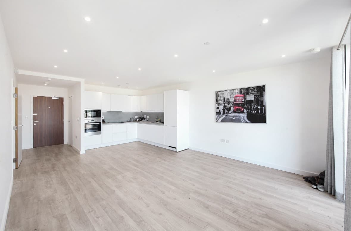 Two Bedroom Apartment to Rent in Percival Square, Harrow on the Hill | Empire Chase - Image 3